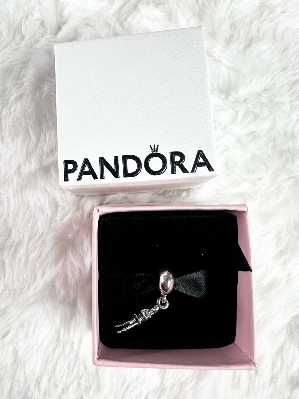 *PANDORA* NIB Authentic Sterling Silver Figure
Skater Girl Dangle Charm